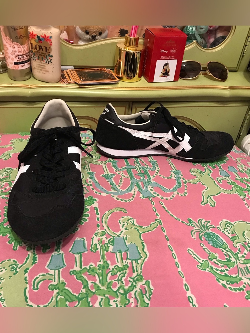 Onitsuka Tiger Traxy Trainer Sneaker in Black size 9